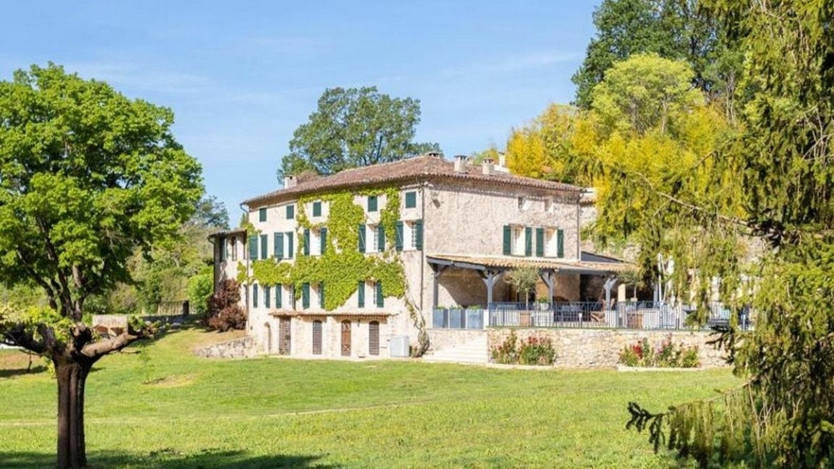 Large country house for you holiday in the South of France